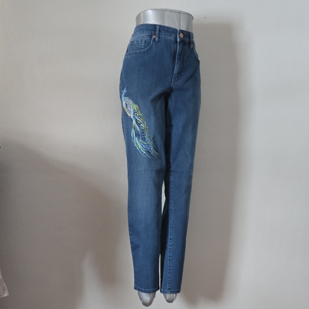 3 For 9$ Martha Stewart Denim Straight Leg Jeans with Embroidered Design